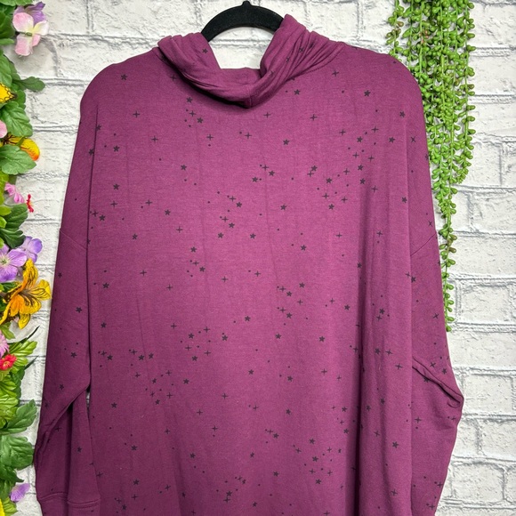 b💙2/$40💙NWT Mark & Spencer Star Printed Maroon Cowl Neck Sweater Size 16/XL - Picture 11 of 14